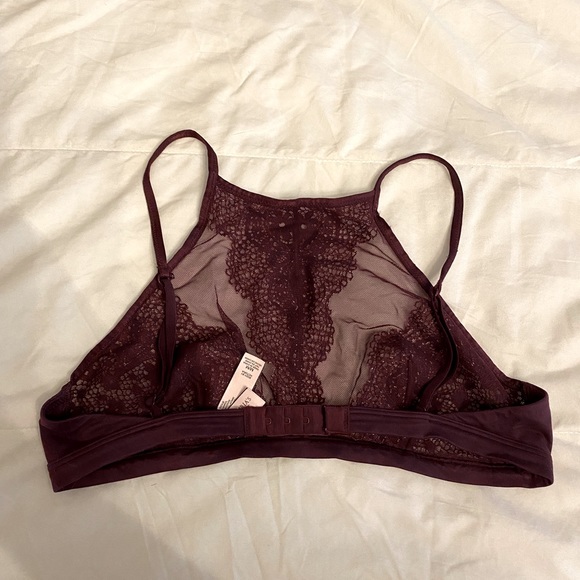 Adorable Victoria’s Secret halter mesh and lace detail bra size M - Picture 3 of 3